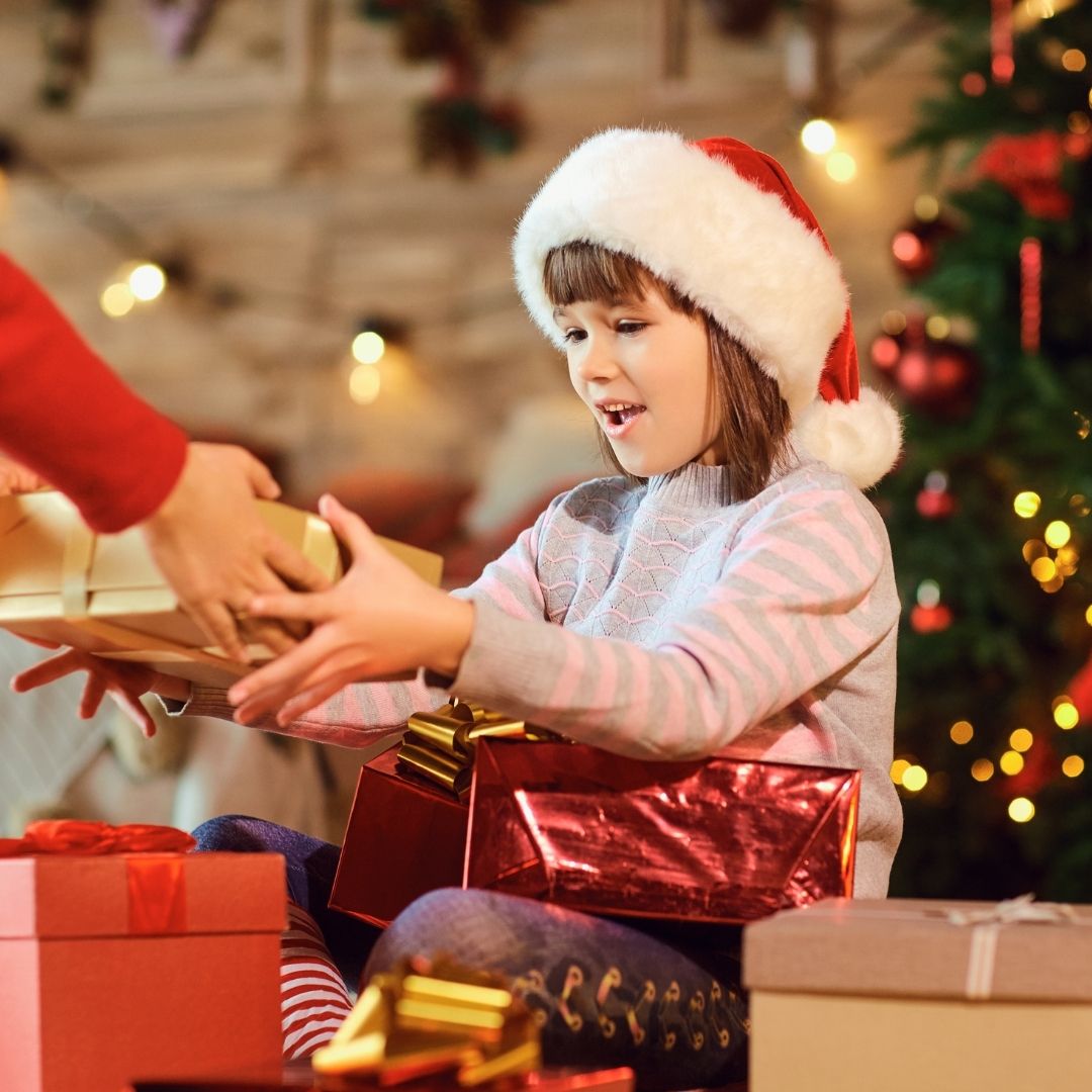 animation noël enfant et arbre de noël